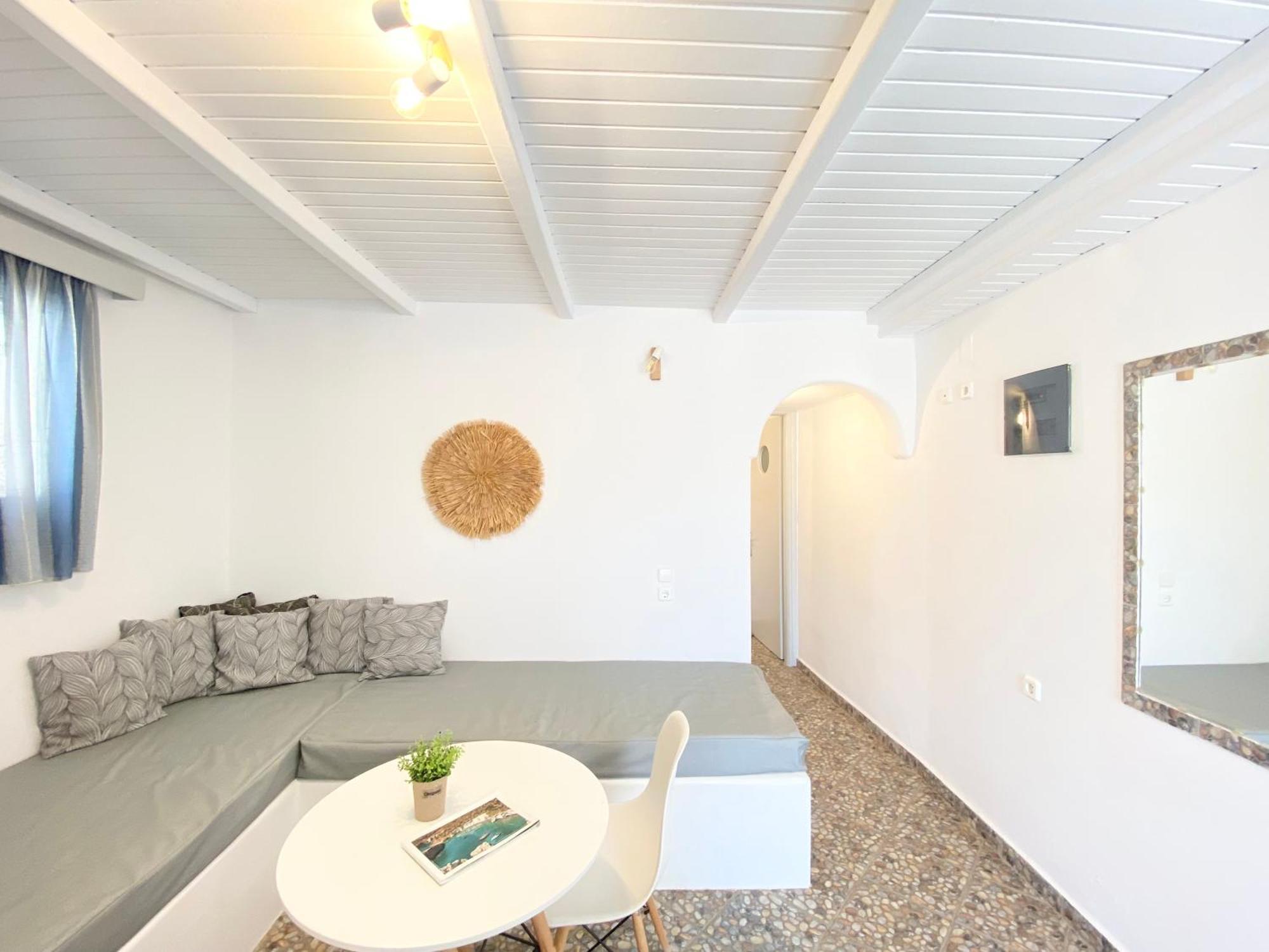 Agia Kyriaki Studios Agia Kiriaki Beach  エクステリア 写真